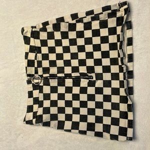 Black and white checkers skirt size small from Romwe
